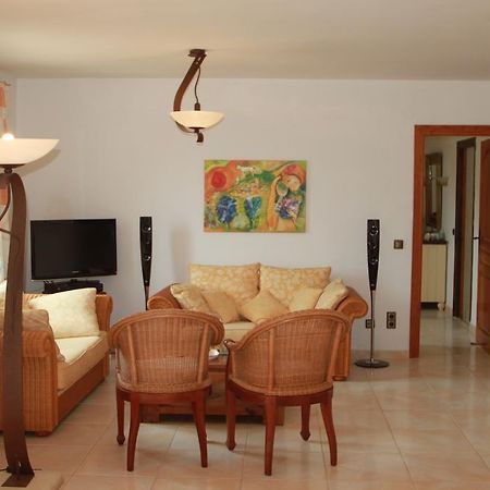 Chrisuli - Well Furnished Villa With Panoramic Views In モライラ 部屋 写真