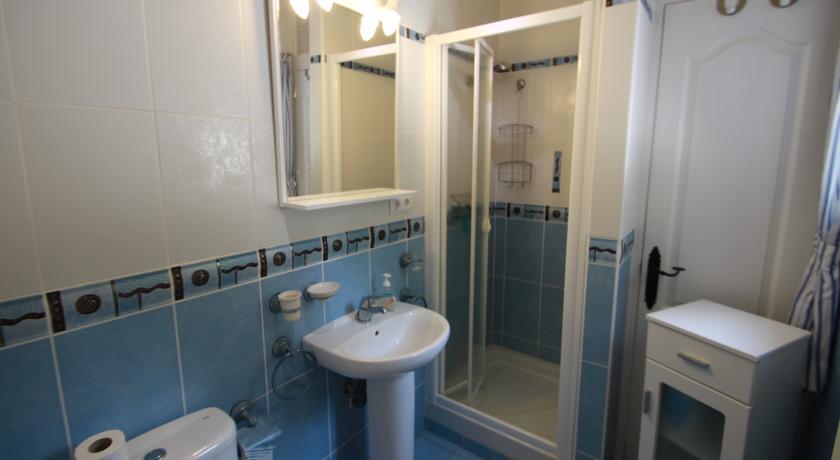 Chrisuli - Well Furnished Villa With Panoramic Views In モライラ 部屋 写真