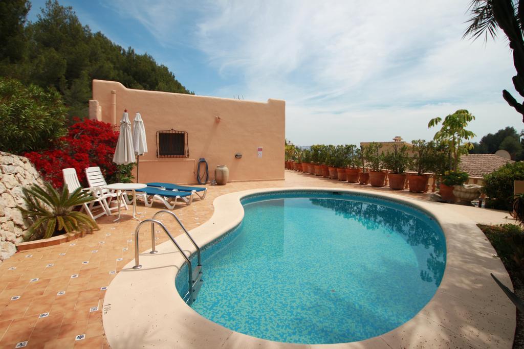 Chrisuli - Well Furnished Villa With Panoramic Views In モライラ 部屋 写真