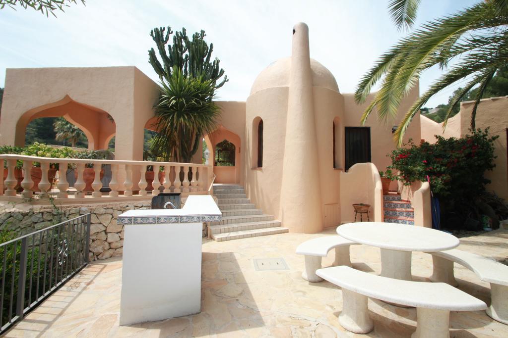 Chrisuli - Well Furnished Villa With Panoramic Views In モライラ 部屋 写真