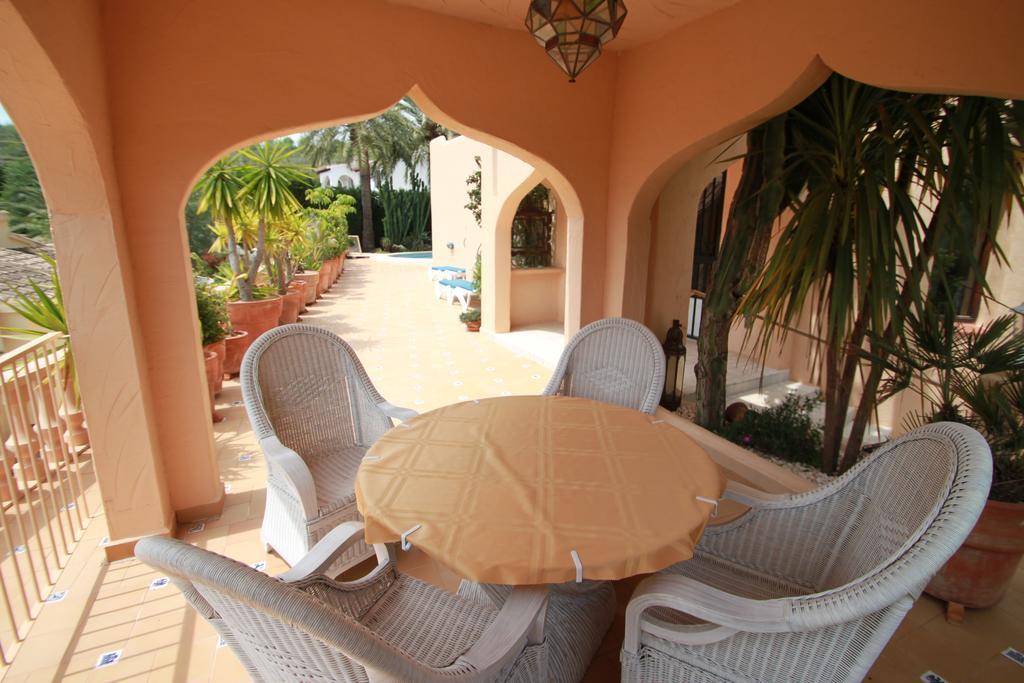 Chrisuli - Well Furnished Villa With Panoramic Views In モライラ 部屋 写真